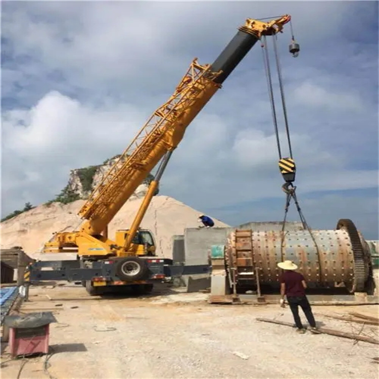 高县吊车的运输费用是否包含在租赁费用中